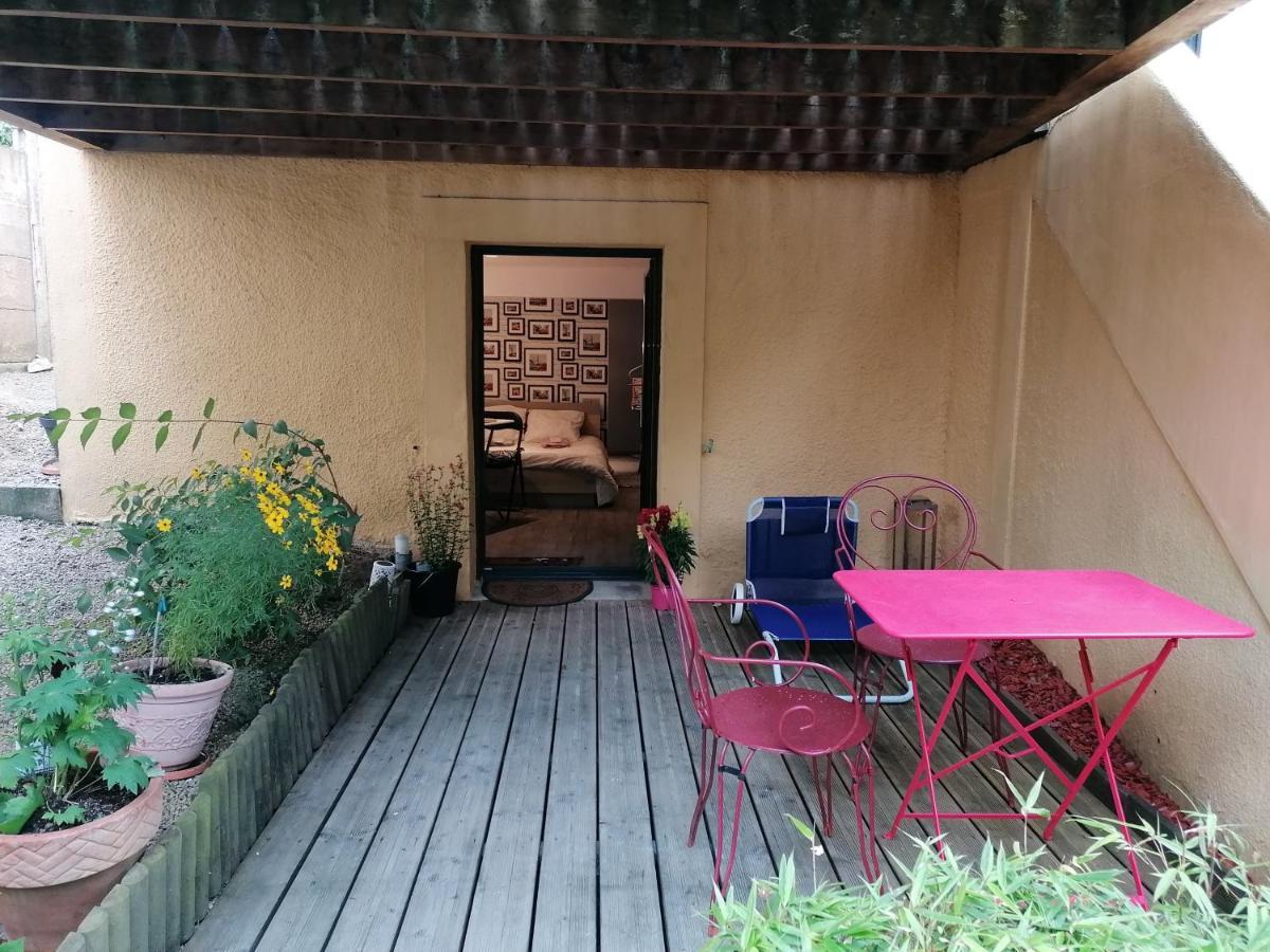 Guest House Dans Jardin Exotique Proche D'Une Voie Verte Морле Экстерьер фото