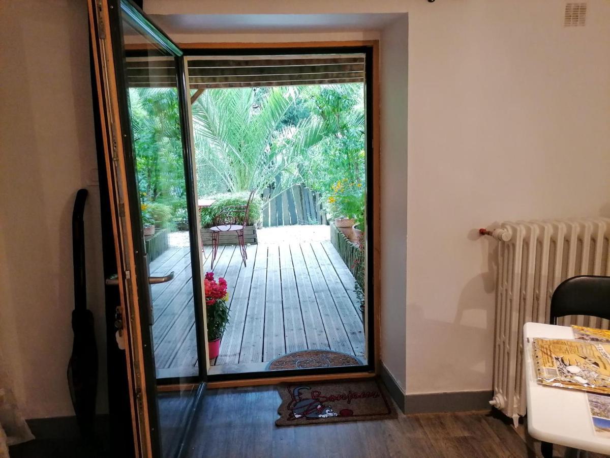 Guest House Dans Jardin Exotique Proche D'Une Voie Verte Морле Экстерьер фото